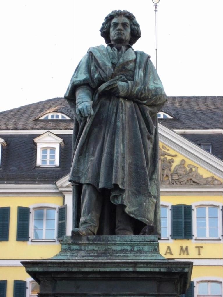 Tượng đài Beethoven tại quê nhà Bonn, Đức