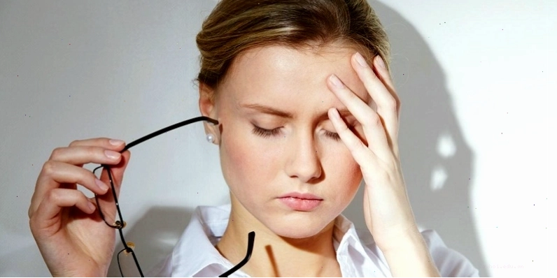 Uống trà nụ vối khi đói gây cồn cào bụng và mệt mỏi