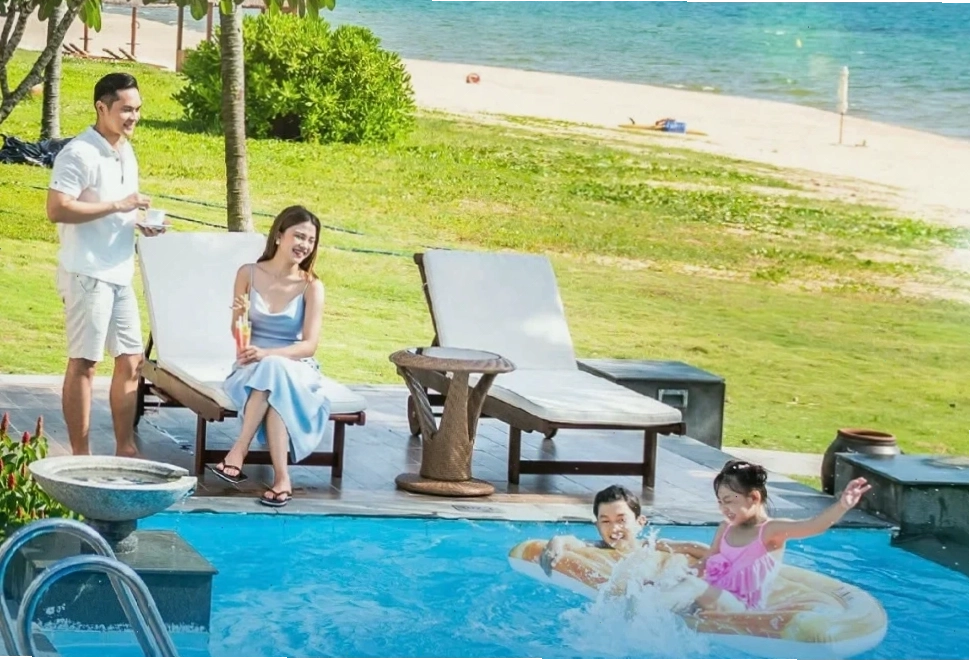Vẻ đẹp lộng lẫy của thạch nhũ trong động Thiên Đường