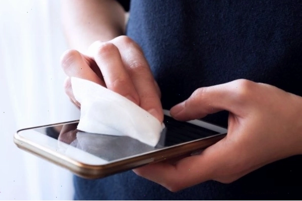 Vệ sinh máy tính bảng, iPad và điện thoại nhanh chóng, đúng cách