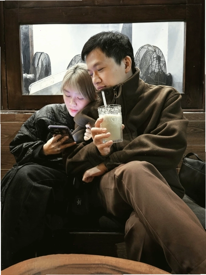Vợ MC Trần Ngọc sở hữu vẻ ngoài trẻ trung và xinh đẹp