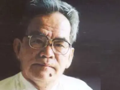 Tiểu sử Hoàng Phủ Ngọc Tường