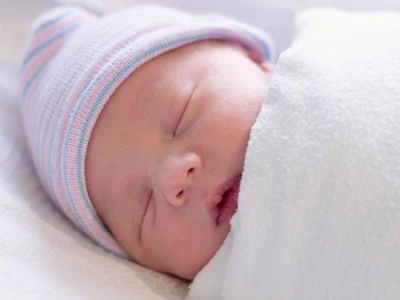 Tác hại của việc quấn trẻ sơ sinh: Những điều cha mẹ cần biết