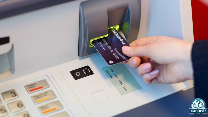 Các bước rút tiền từ máy ATM