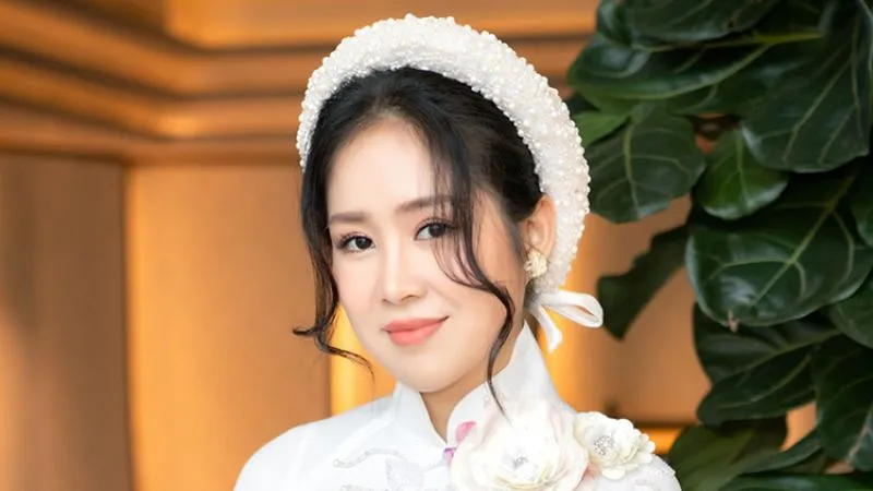 Tiểu sử diễn viên Lê Phương 1