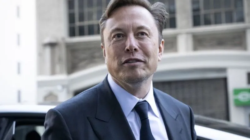 Hoạt động cá nhân Elon Musk 11