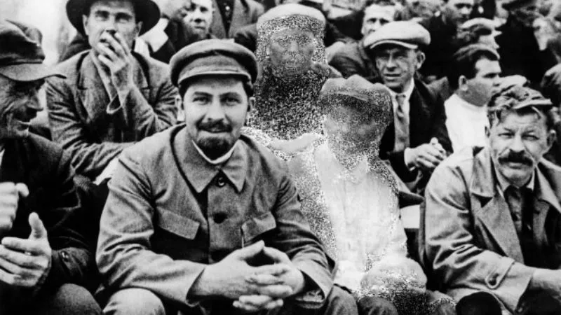 Stalin phục vụ chính quyền của Lenin 5