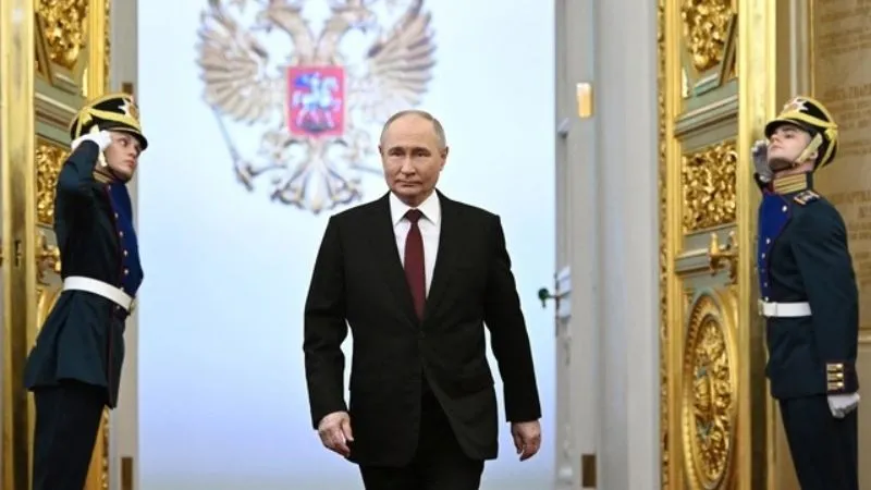 Cuộc đời và sự nghiệp của Putin 12