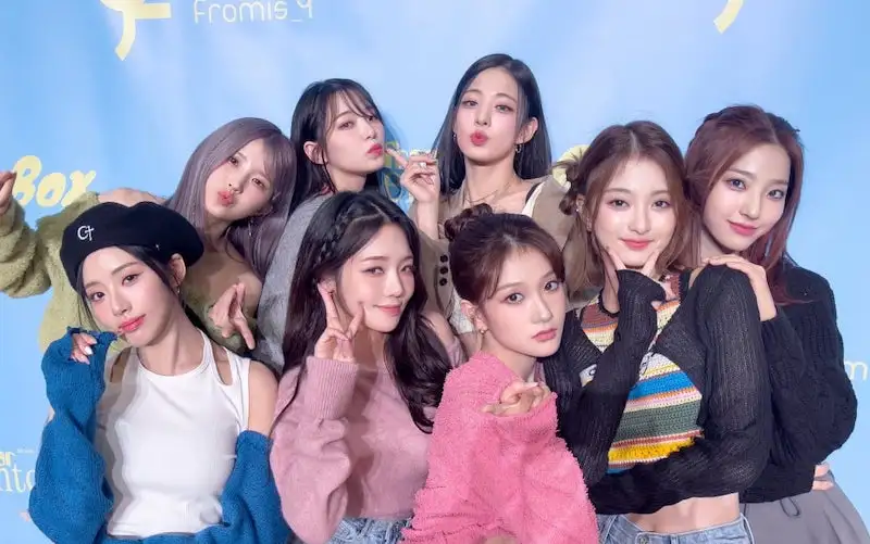 Một số hoạt động của Fromis 9 3