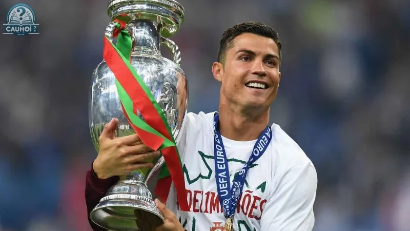 Tiểu sử Ronaldo 4